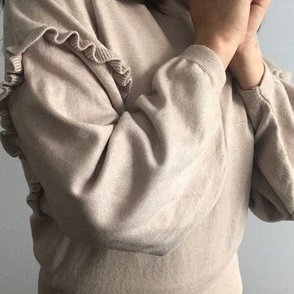 Dolman sleeve sweater - Picture 13 of 15